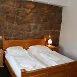 Lugsteinhof 3*