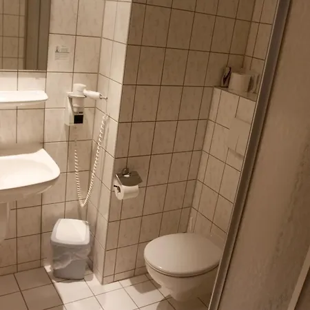 Lugsteinhof Hotell 3*