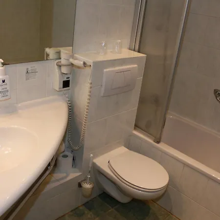 Hotell Lugsteinhof 3*